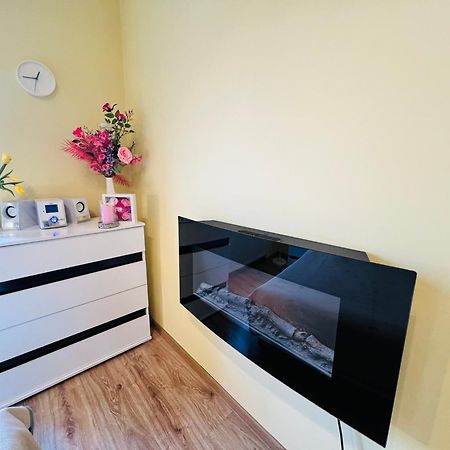Wolnosci 21 Jelenia Gora Apartment Bagian luar foto
