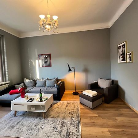 Wolnosci 21 Jelenia Gora Apartment Bagian luar foto