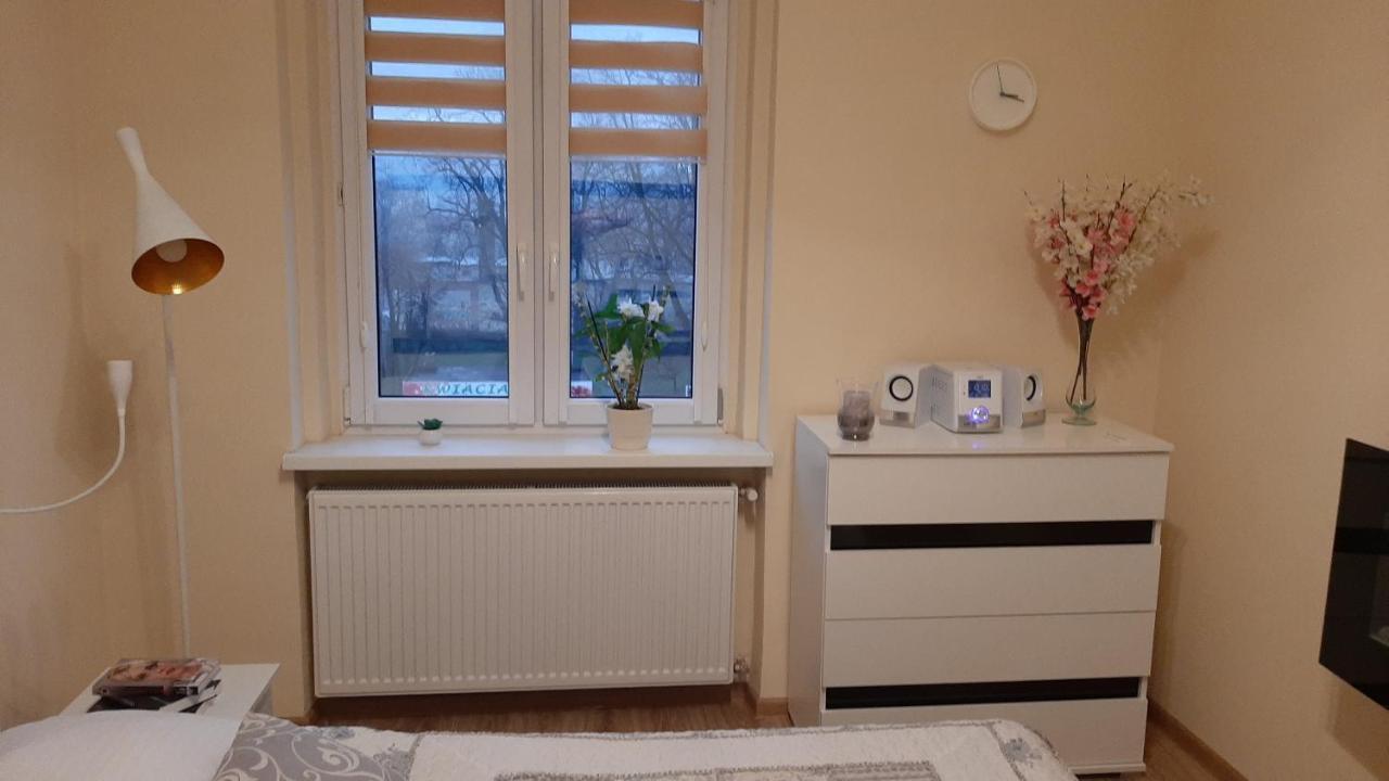 Wolnosci 21 Jelenia Gora Apartment Bagian luar foto