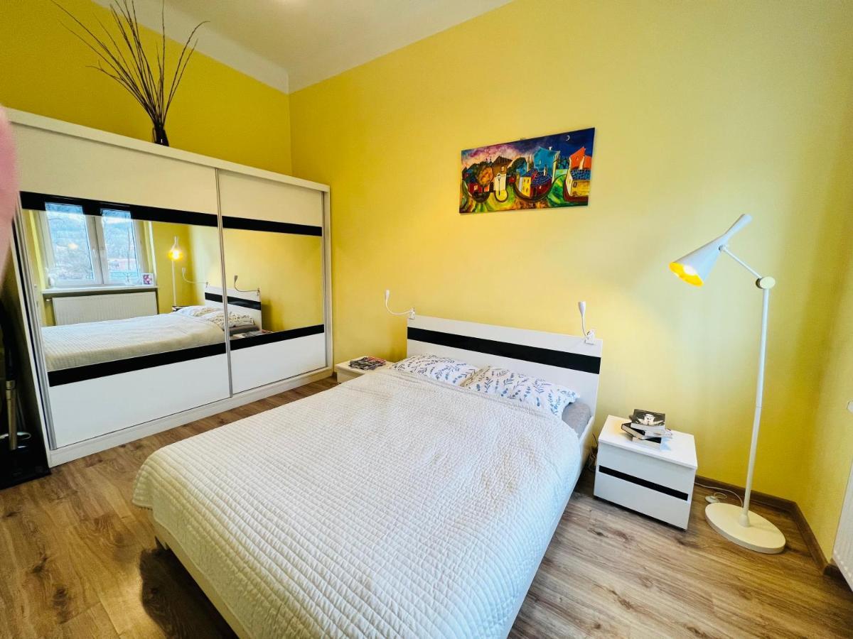 Wolnosci 21 Jelenia Gora Apartment Bagian luar foto