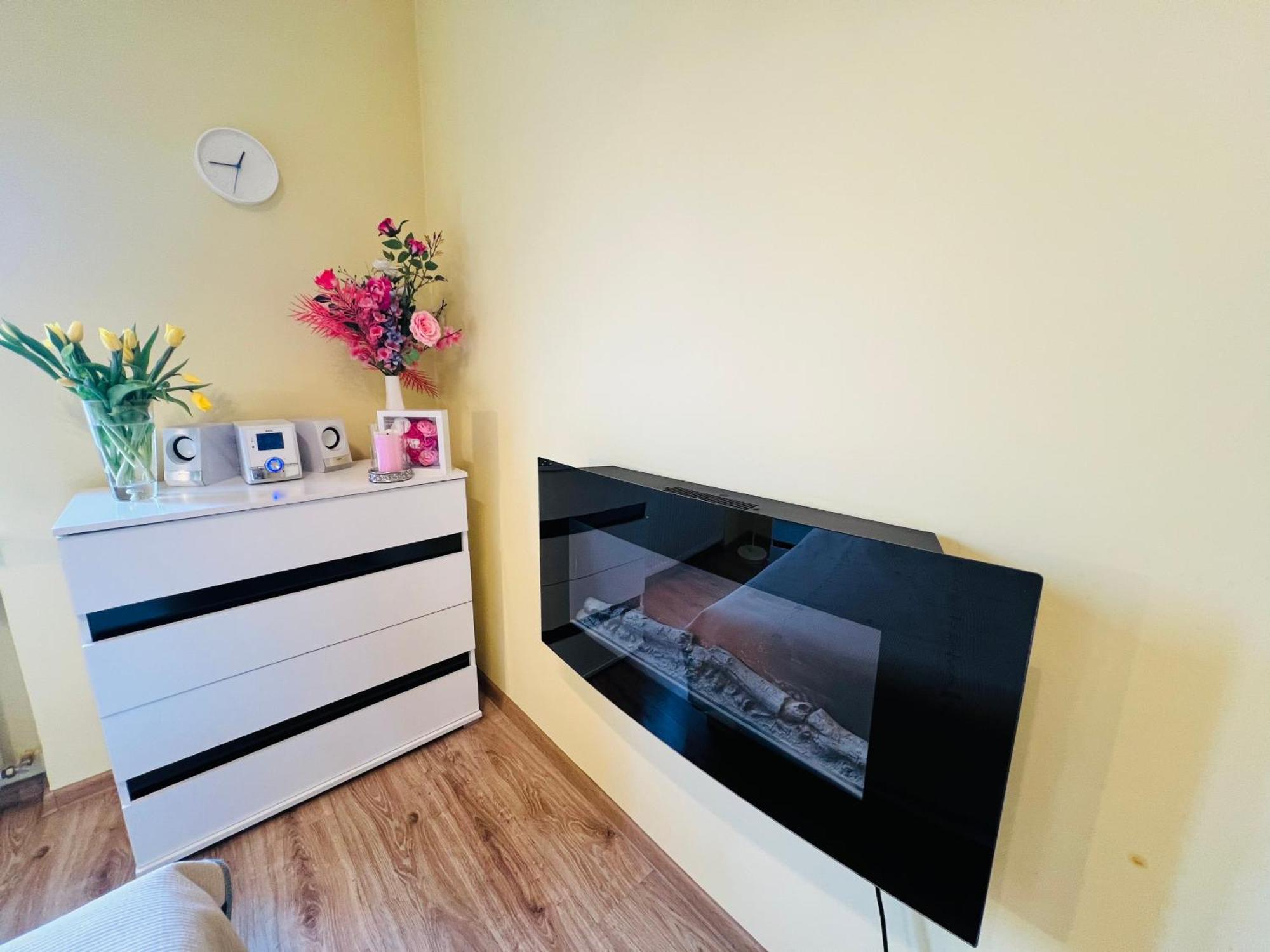Wolnosci 21 Jelenia Gora Apartment Bagian luar foto