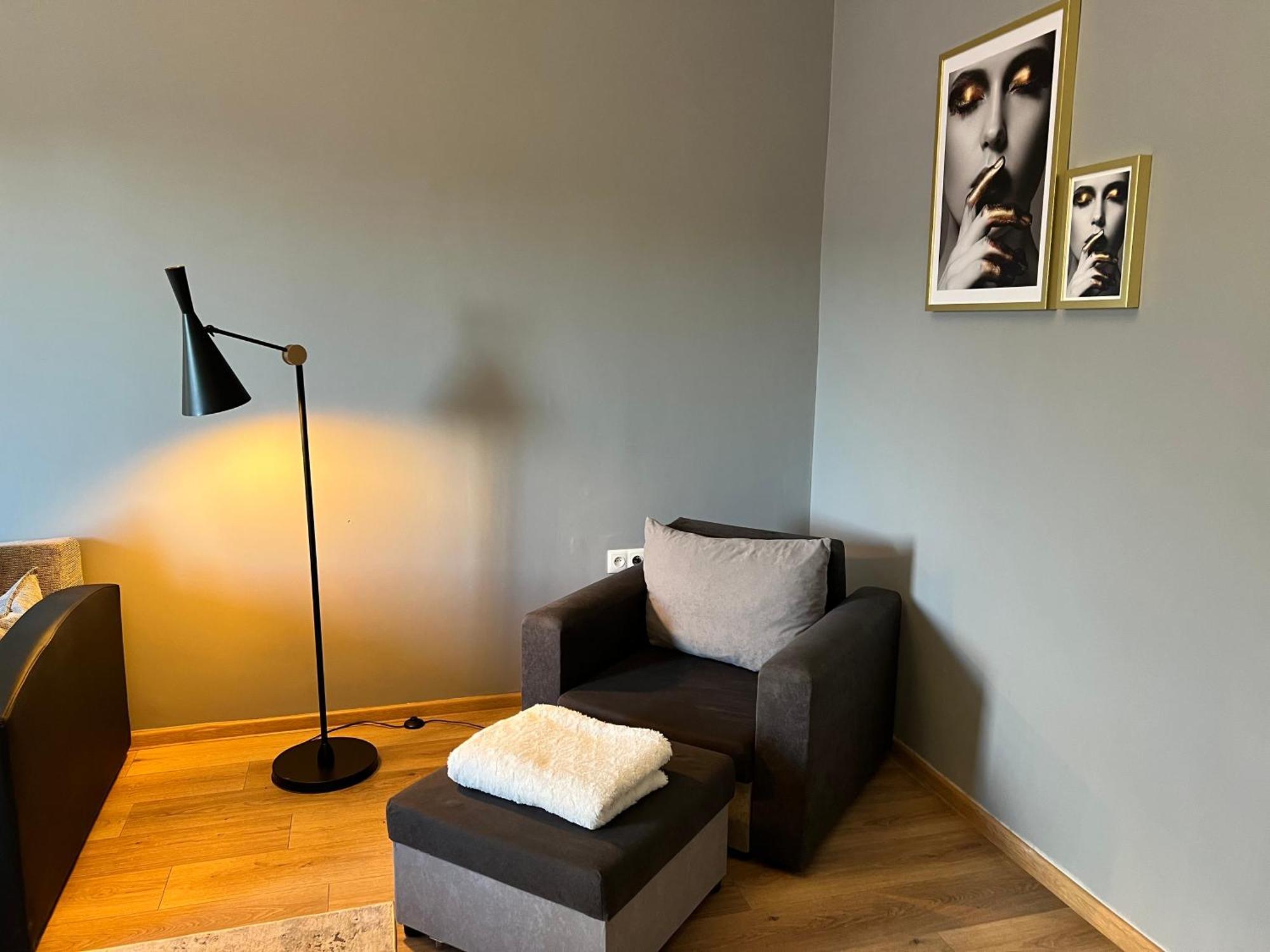 Wolnosci 21 Jelenia Gora Apartment Bagian luar foto